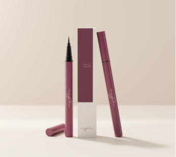 Macy’s Real Fit Pen Liner, Real Black, 1pc