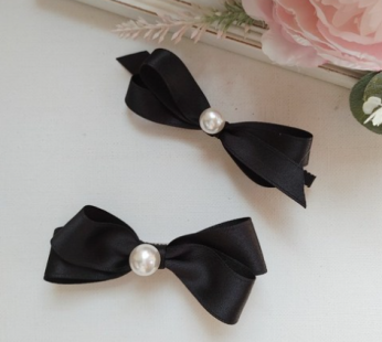 black line) 2-piece set black side ribbon point hair clip (self-made)